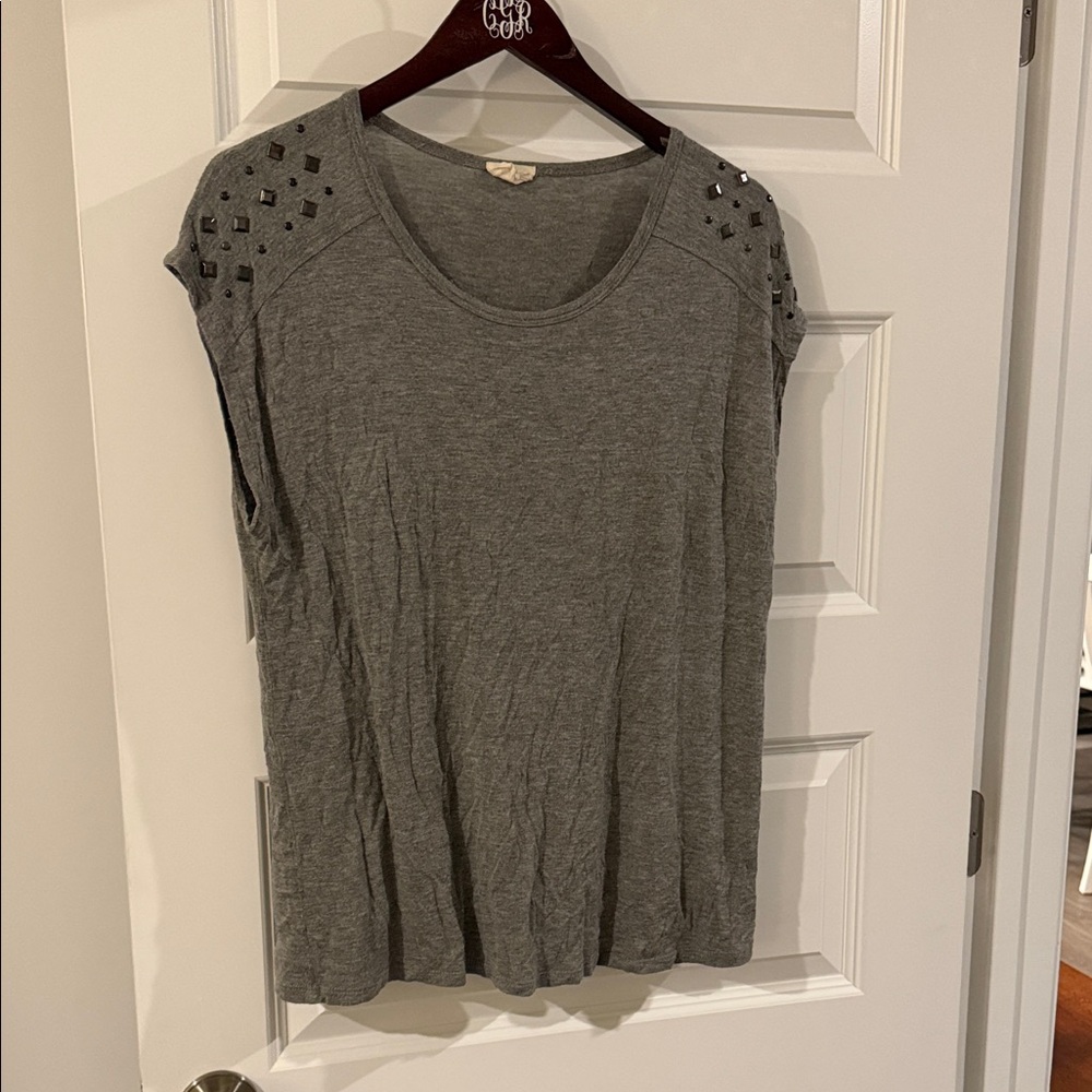 One Clothing Gray Studded Short Sleeve Flowy Stretchy Oversized Slouchy Top Med